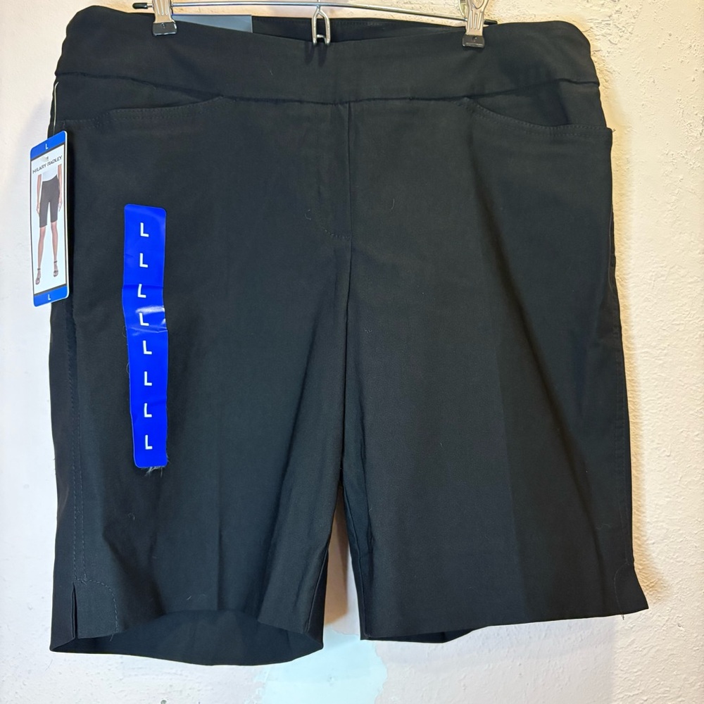 NWT Hilary Radley Women's Large Bermuda Shorts Classic Black